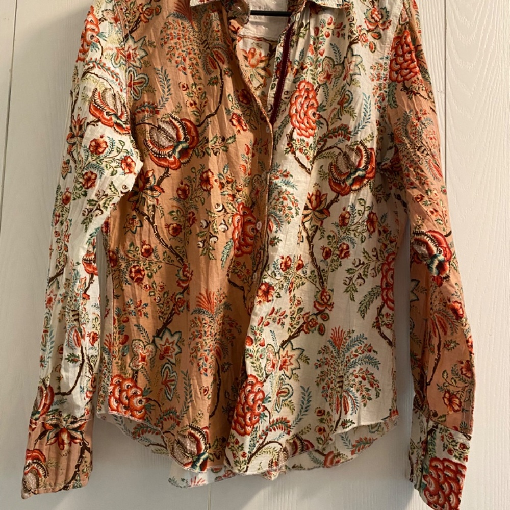 Light Sundance Button Down - Picture 2 of 2